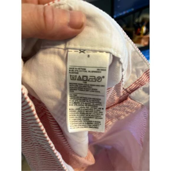 Old Navy Red and White Striped Seersucker Shorts. Everyday Short. Size 8. - Picture 2 of 4